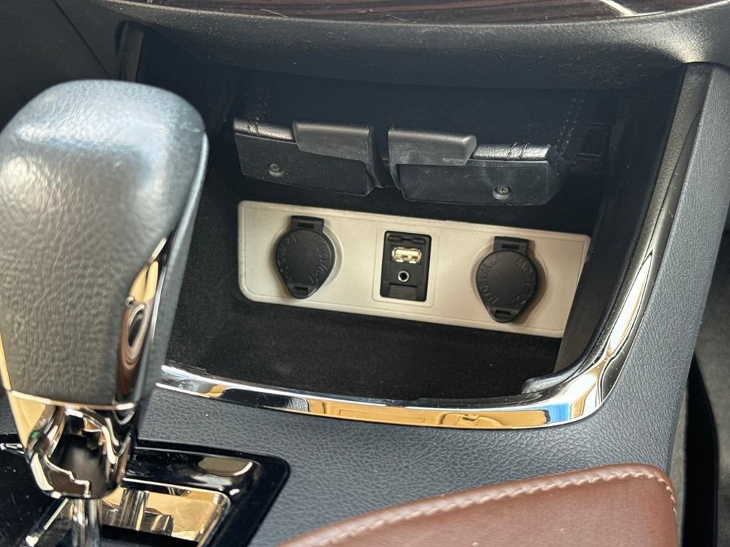 Used 2015 Toyota Avalon XLE FWD image 11