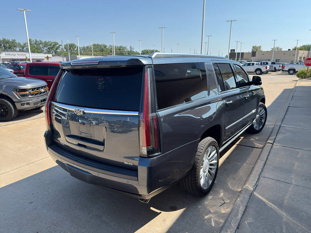 Used 2019 Cadillac Escalade ESV Platinum AWD/4WD image 21