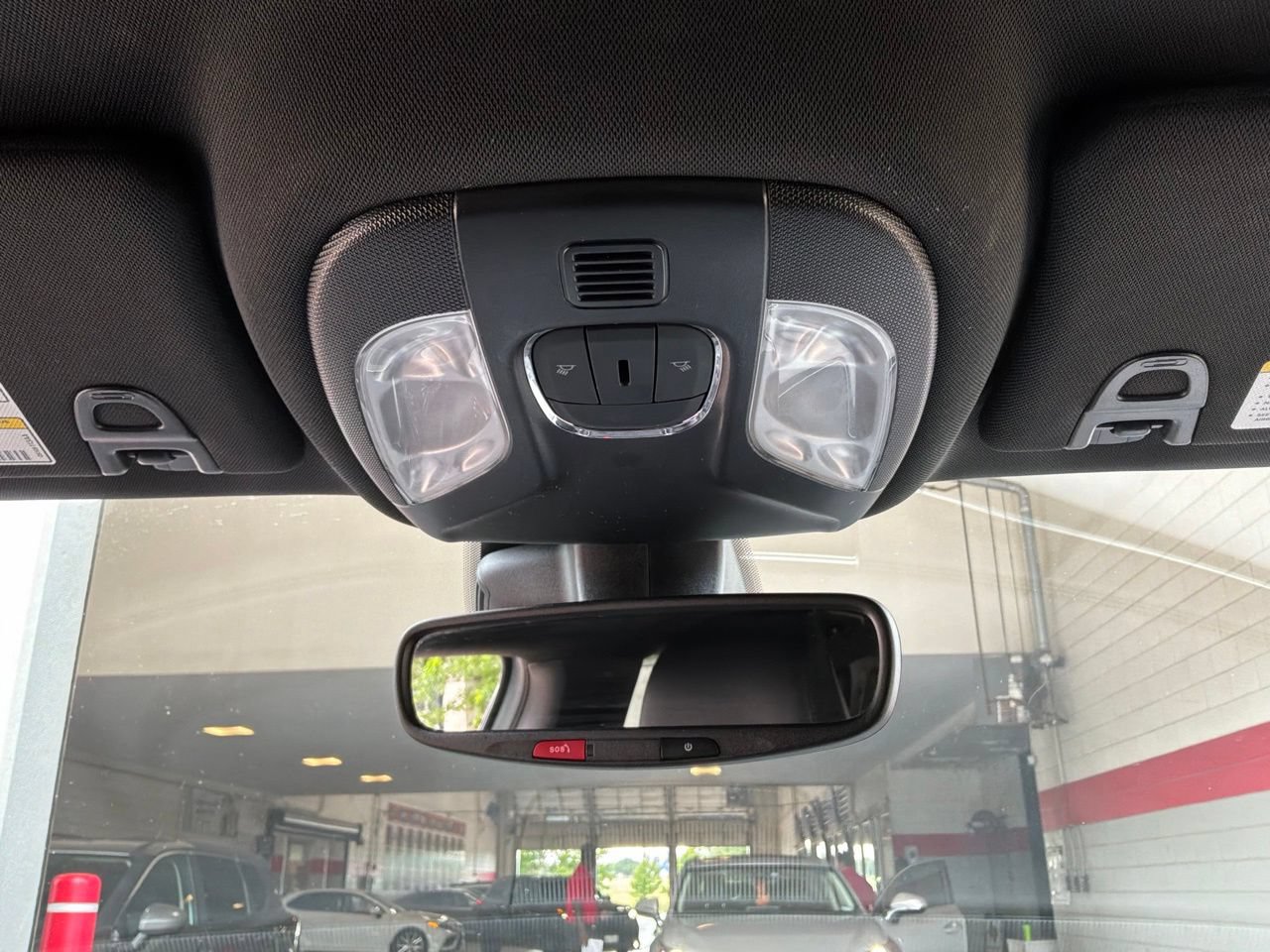 Used 2025 Jeep Compass Limited AWD/4WD image 16