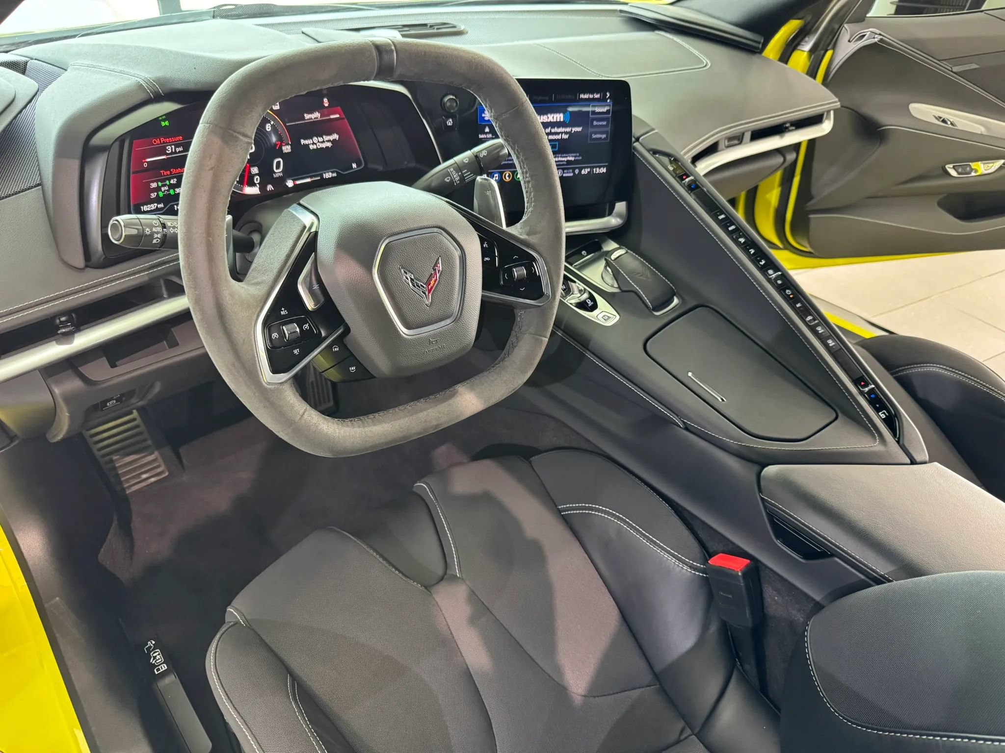 Used 2023 Chevrolet Corvette Stingray Coupe w/ Z51 Performance Package RWD image 36