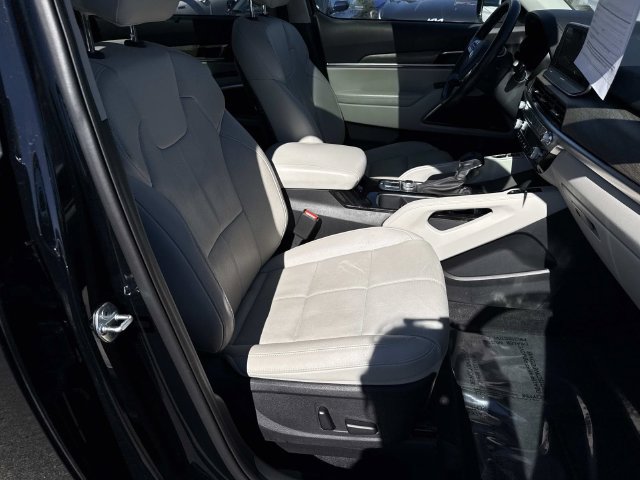 Used 2021 Kia Telluride SX w/ Nightfall Edition Package AWD/4WD image 9
