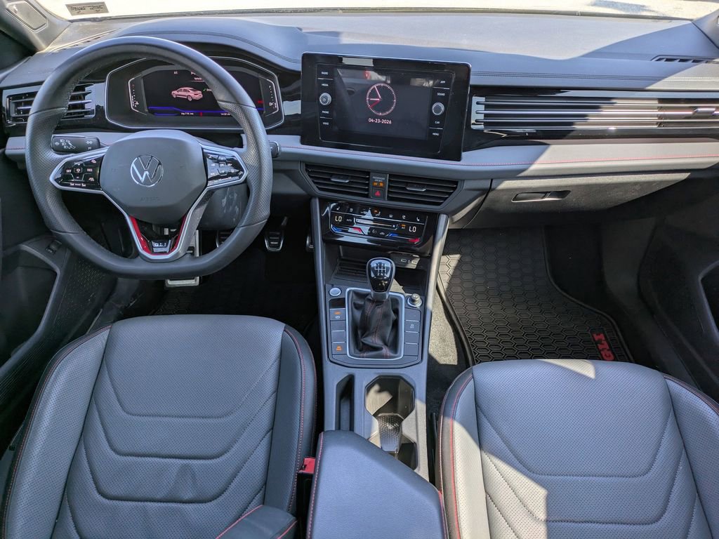 Used 2025 Volkswagen Jetta GLI Autobahn FWD image 15