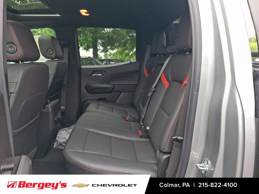 New 2026 Chevrolet Colorado Z71 w/ Midnight Edition AWD/4WD image 7