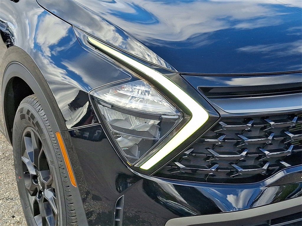 Certified 2023 Kia Sportage X-Pro image 9