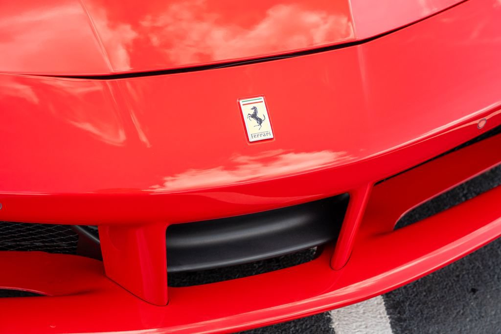 Used 2018 Ferrari 488 Spider RWD image 6