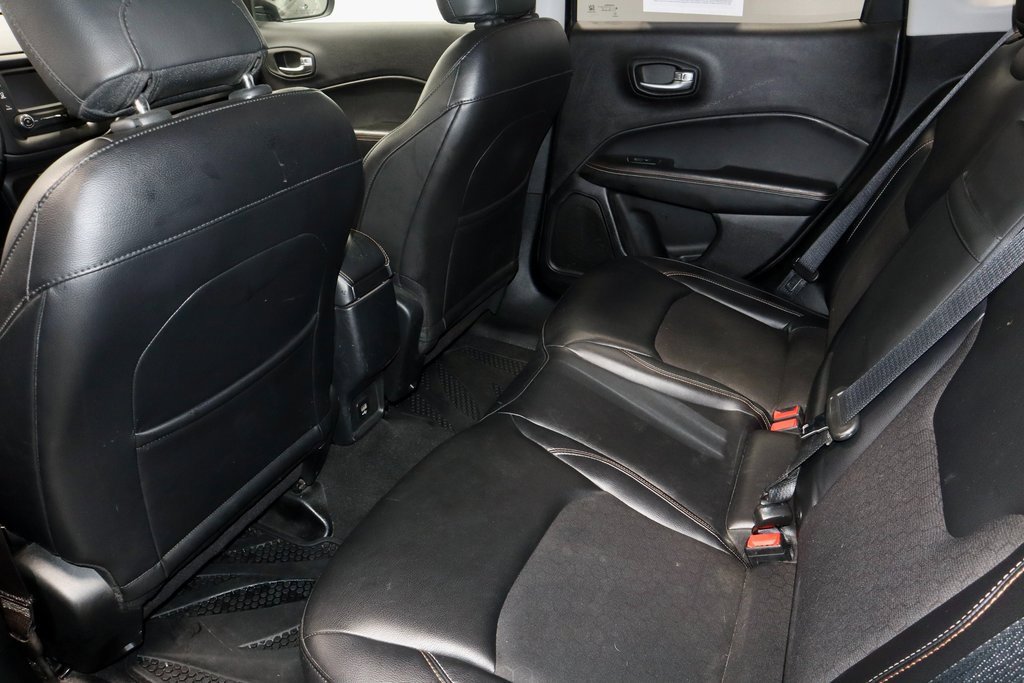 Used 2017 Jeep Compass Latitude w/ Cold Weather Group image 21