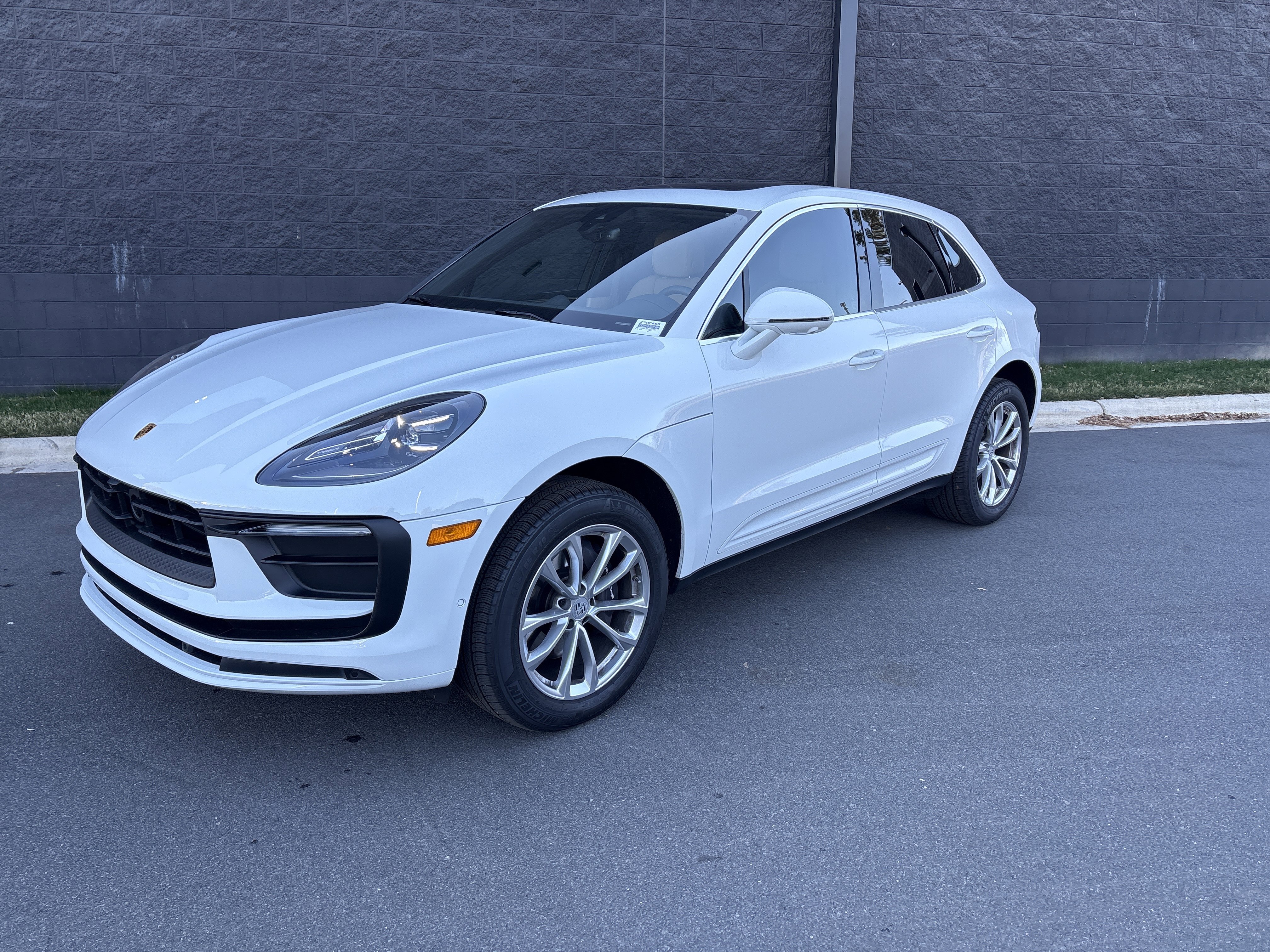 Certified 2025 Porsche Macan