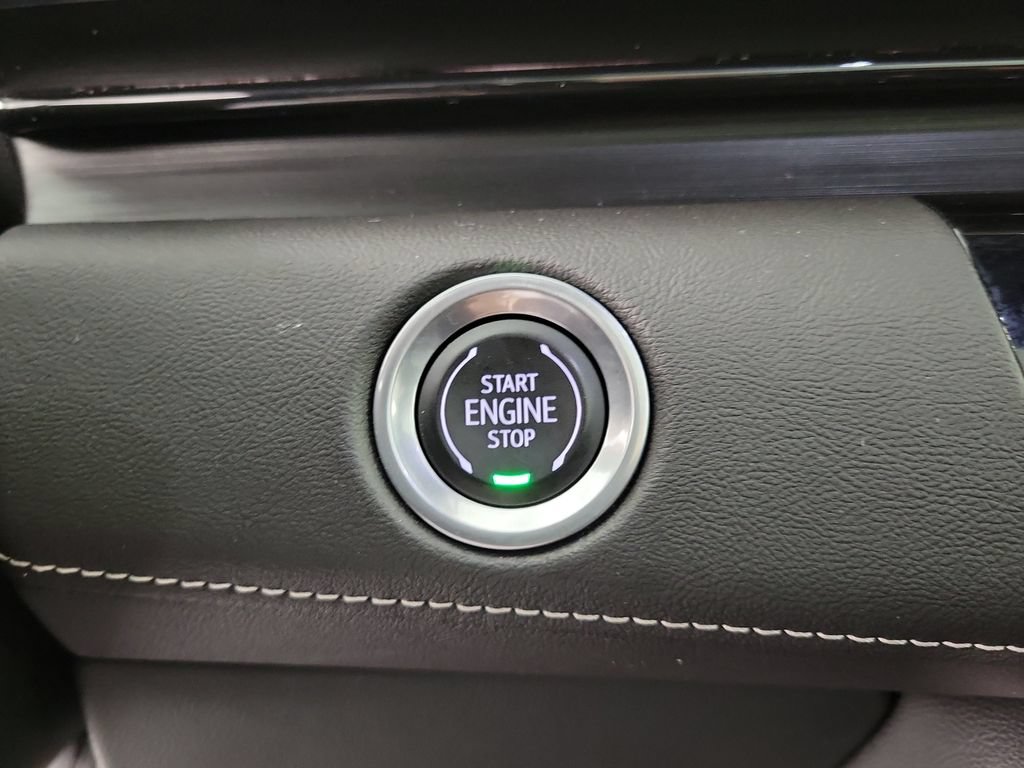Certified 2022 Cadillac Escalade Sport AWD/4WD image 32