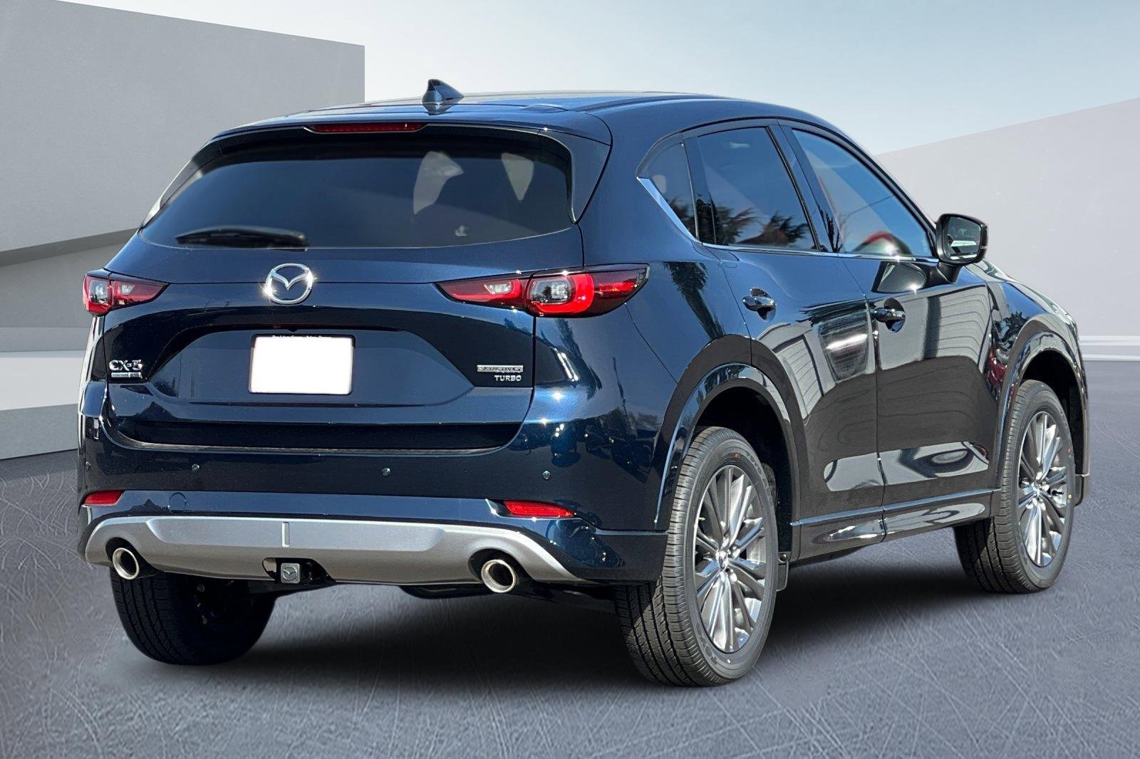 New 2025 MAZDA CX-5 Signature image 3
