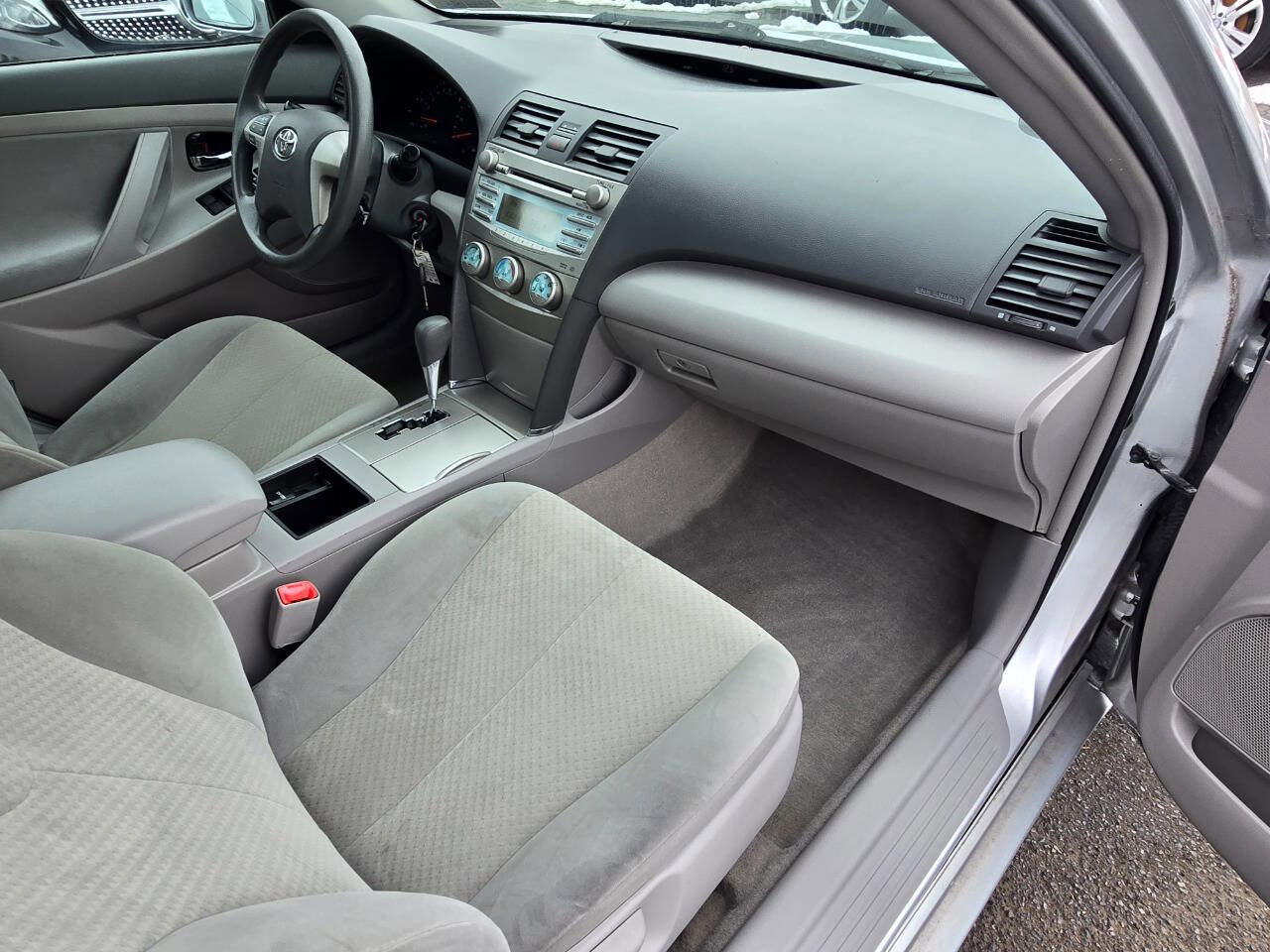 Used 2007 Toyota Camry LE image 27