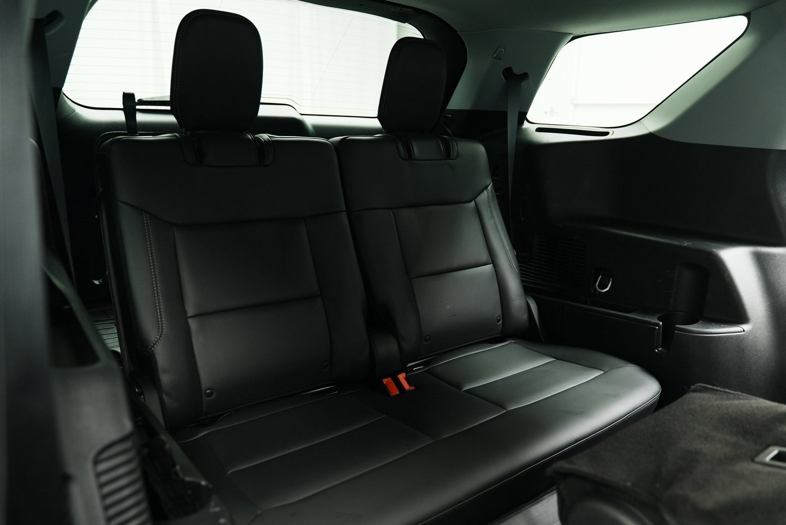 Used 2023 Ford Explorer XLT w/ Equipment Group 202A image 29