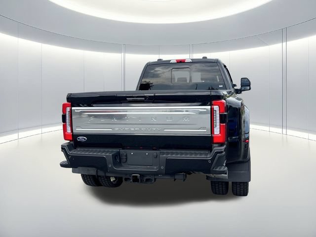 Used 2024 Ford F450 4x4 Crew Cab Super Duty image 4