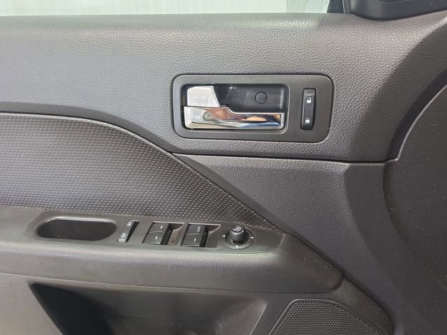 Used 2006 Ford Fusion SEL FWD image 15