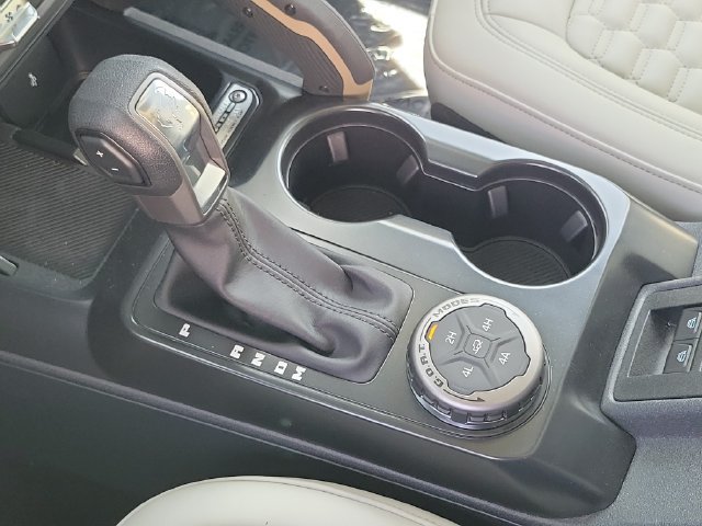 New 2026 Ford Bronco Badlands AWD/4WD image 14