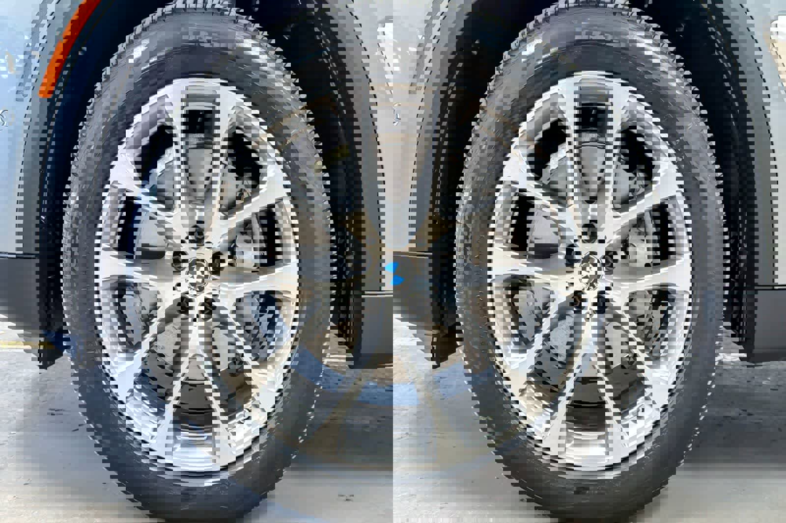 Used 2024 BMW X5 xDrive40i w/ Premium Package image 27