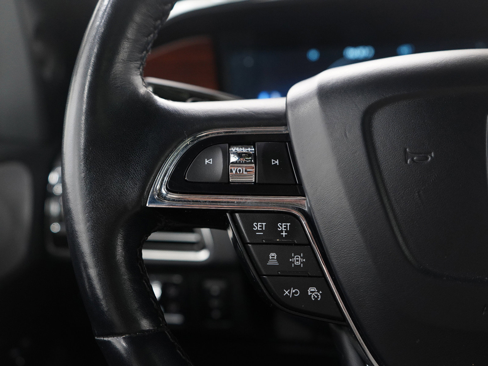 Used 2022 Lincoln Navigator L Reserve w/ Equipment Group 201A image 30