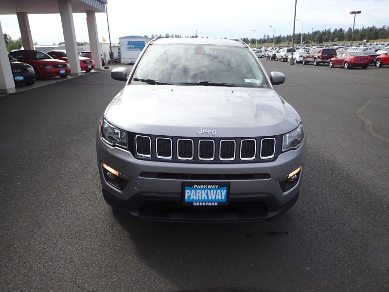 Used 2018 Jeep Compass Latitude w/ Popular Equipment Group image 7
