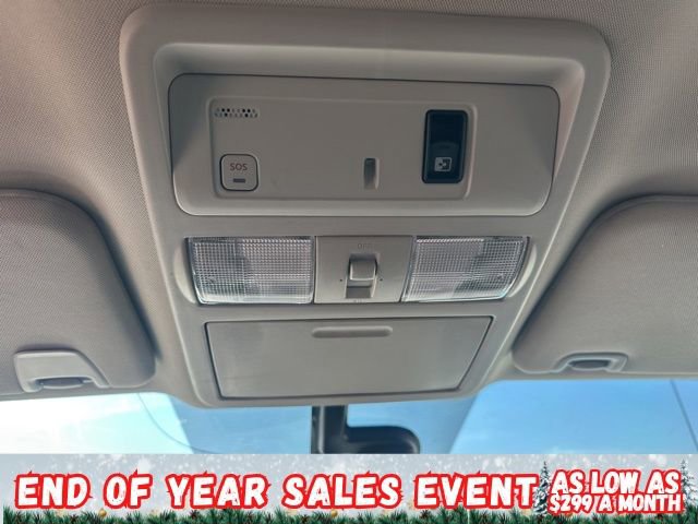 Used 2017 Nissan Titan SL image 10