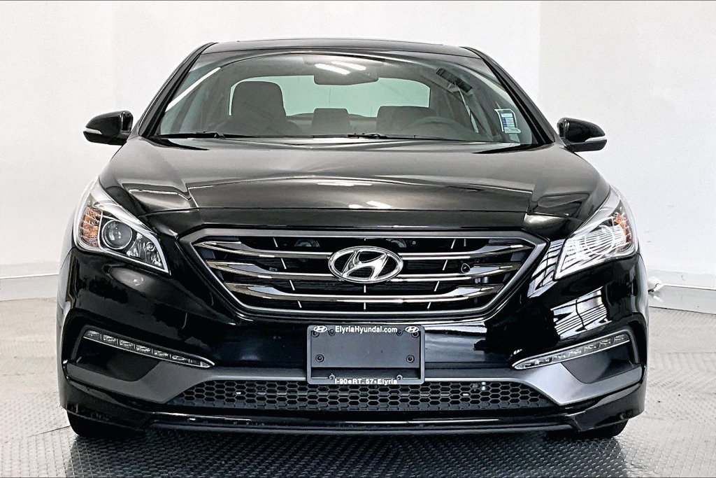 Used 2016 Hyundai Sonata Limited w/ Cargo Package FWD image 3