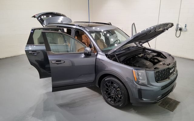 Used 2022 Kia Telluride SX w/ Nightfall Edition Package AWD/4WD image 10