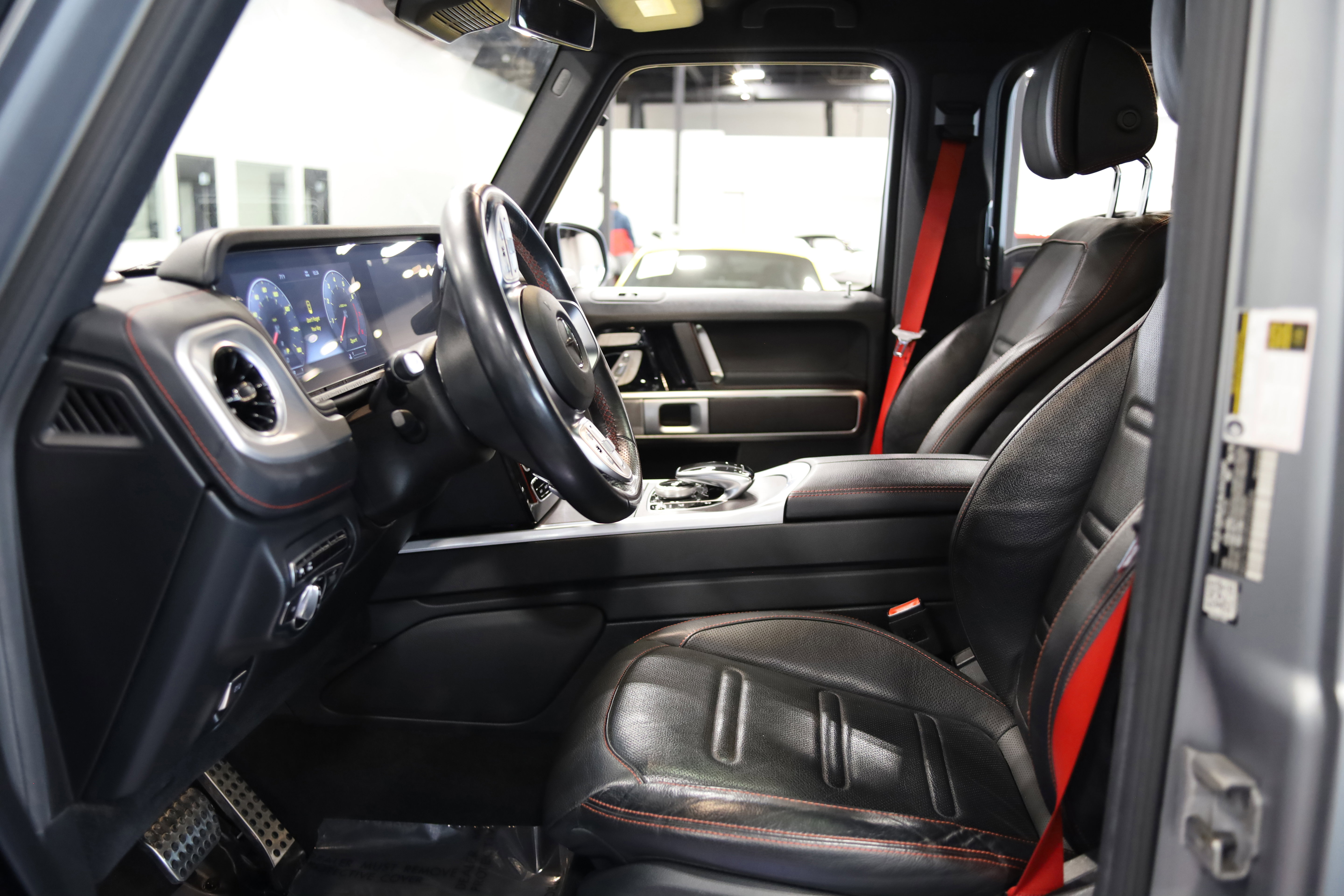 Used 2019 Mercedes-Benz G 550 w/ AMG Line image 18