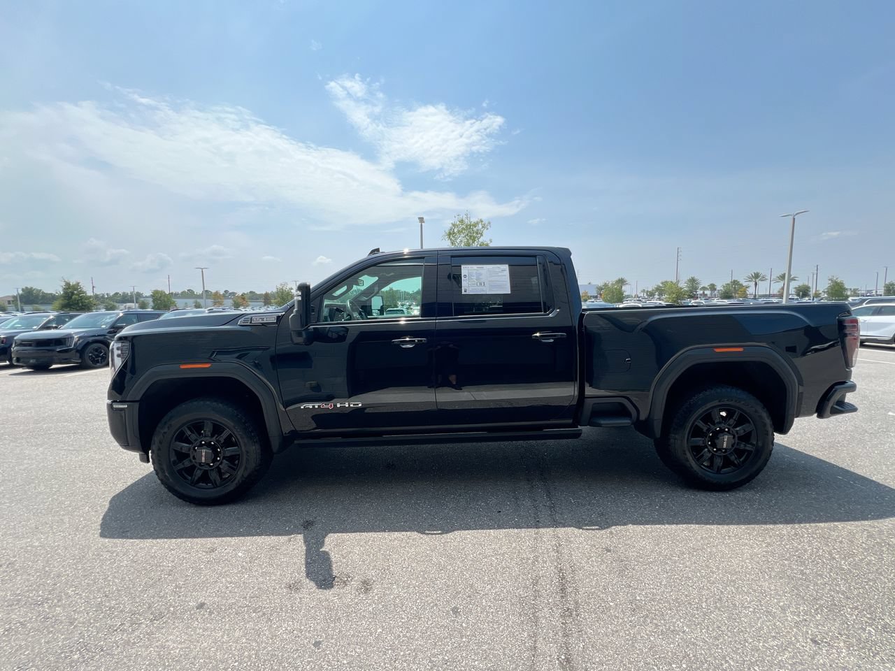 Used 2025 GMC Sierra 2500 AT4 AWD/4WD image 6