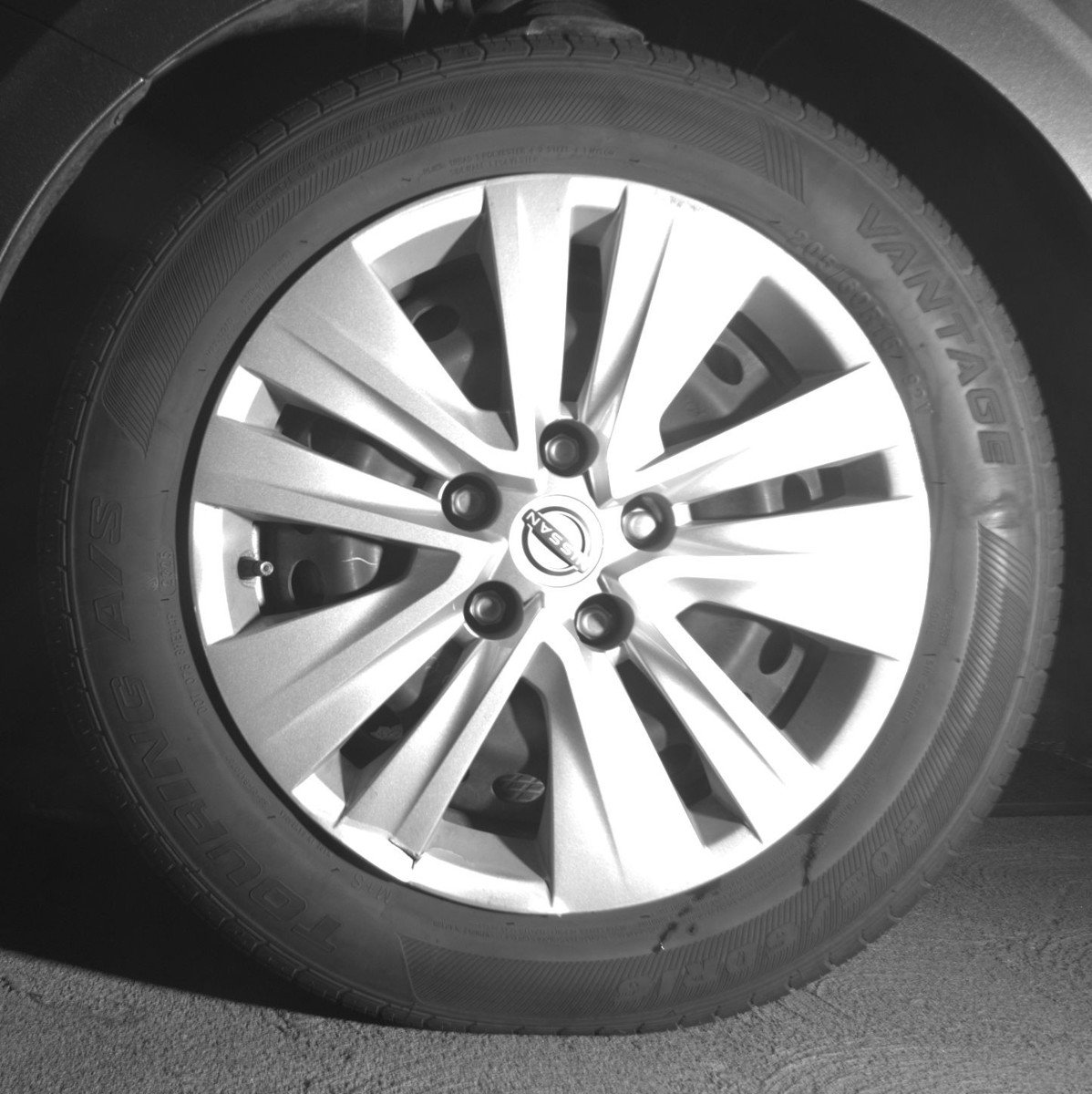 Used 2025 Nissan Sentra S image 12