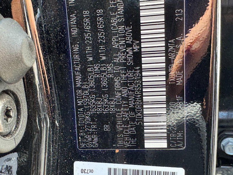 Certified 2024 Toyota Highlander XLE image 25