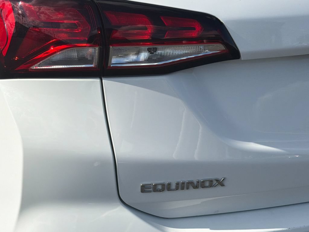 Used 2022 Chevrolet Equinox LS w/ LPO, Floor Liner Package AWD/4WD image 25