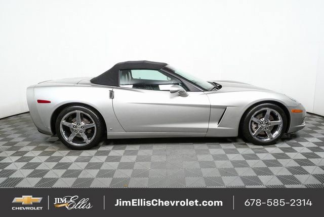 Used 2006 Chevrolet Corvette Convertible w/ Preferred Equipment Group video 2
