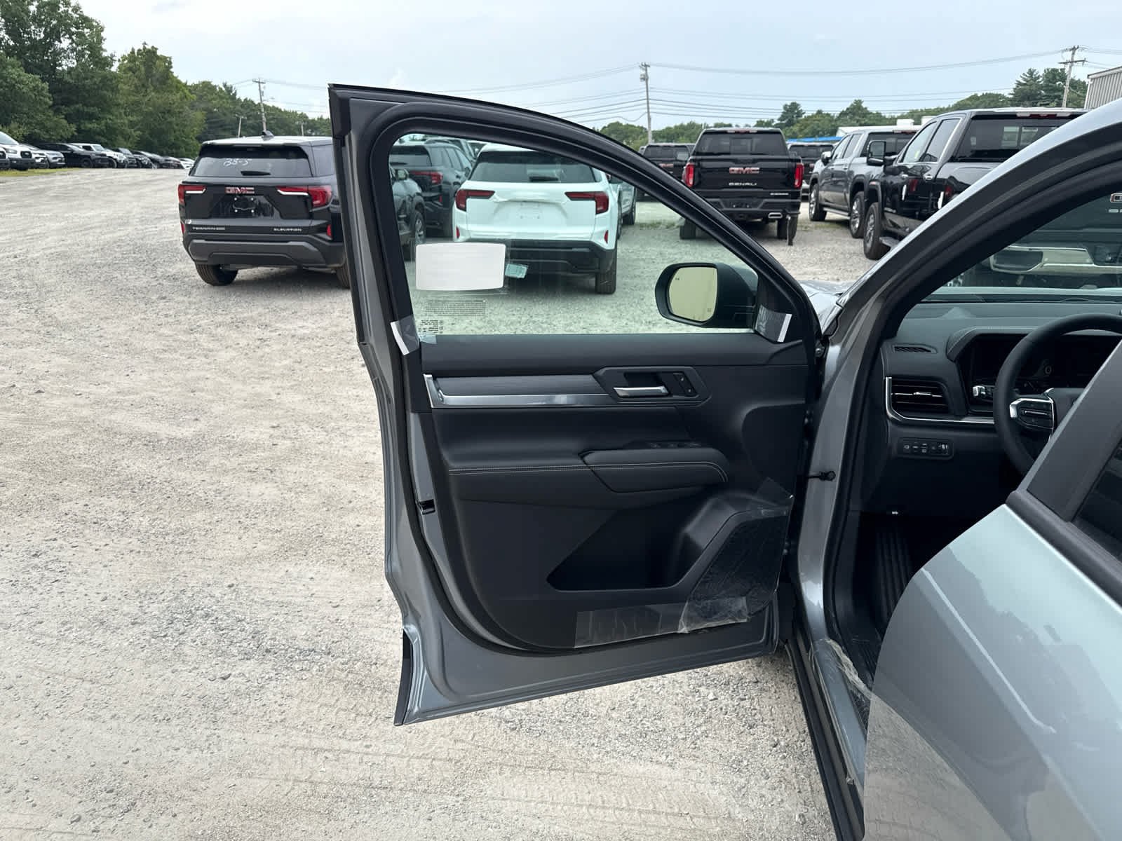 New 2027 GMC Terrain Elevation w/ LPO, Floor Liner Package AWD/4WD image 12