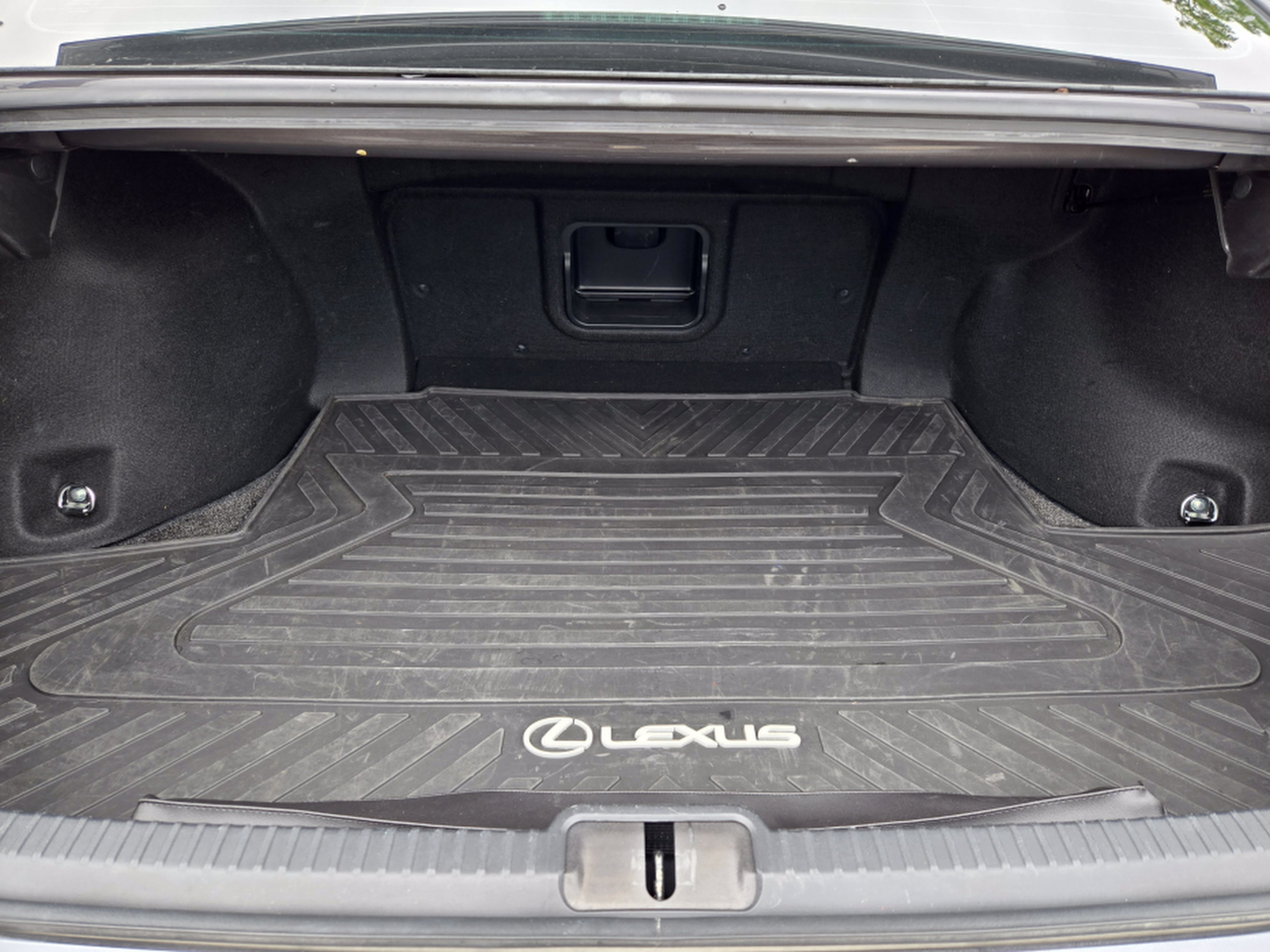 Used 2023 Lexus ES 350 w/ Accessory Package (Z2) FWD image 28