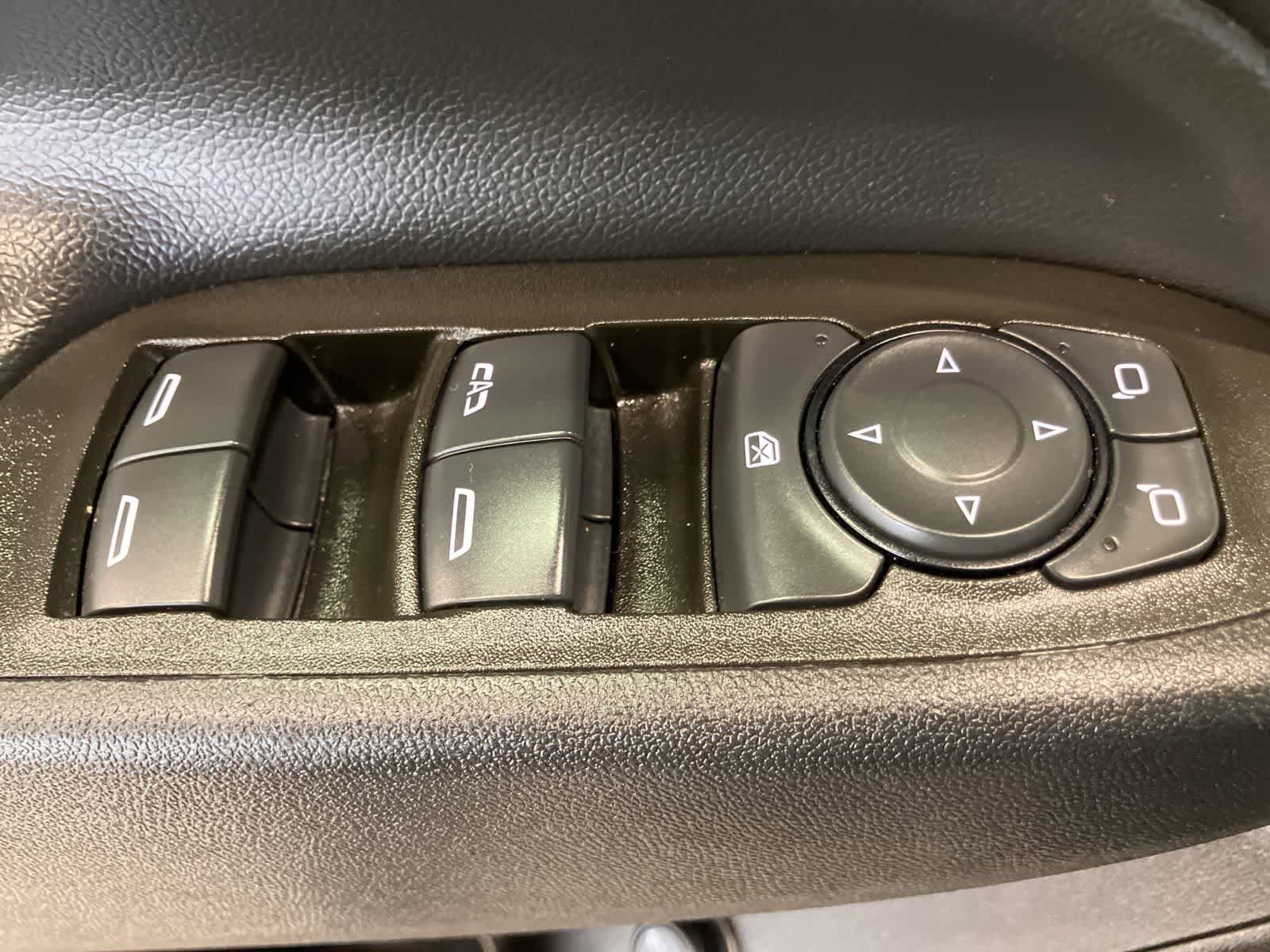 Used 2024 Chevrolet Equinox LT image 12