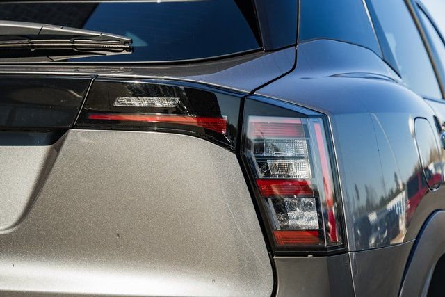 Used 2025 Nissan Kicks SV image 10