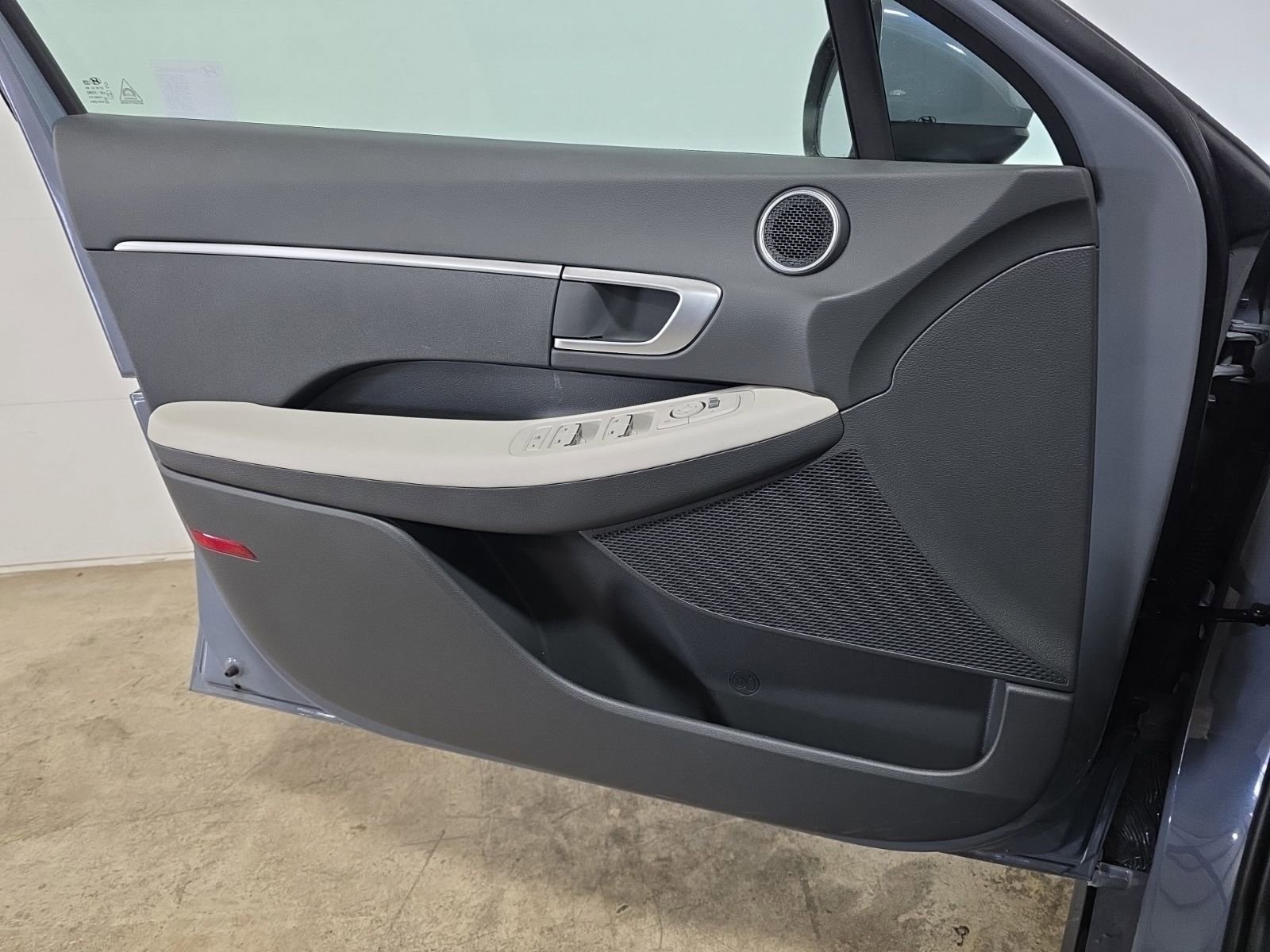 Certified 2025 Hyundai Sonata SE image 27