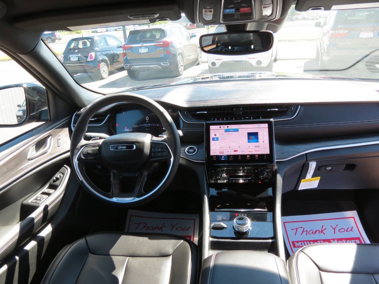 New 2024 Jeep Grand Cherokee Limited w/ Black Appearance Package image 11