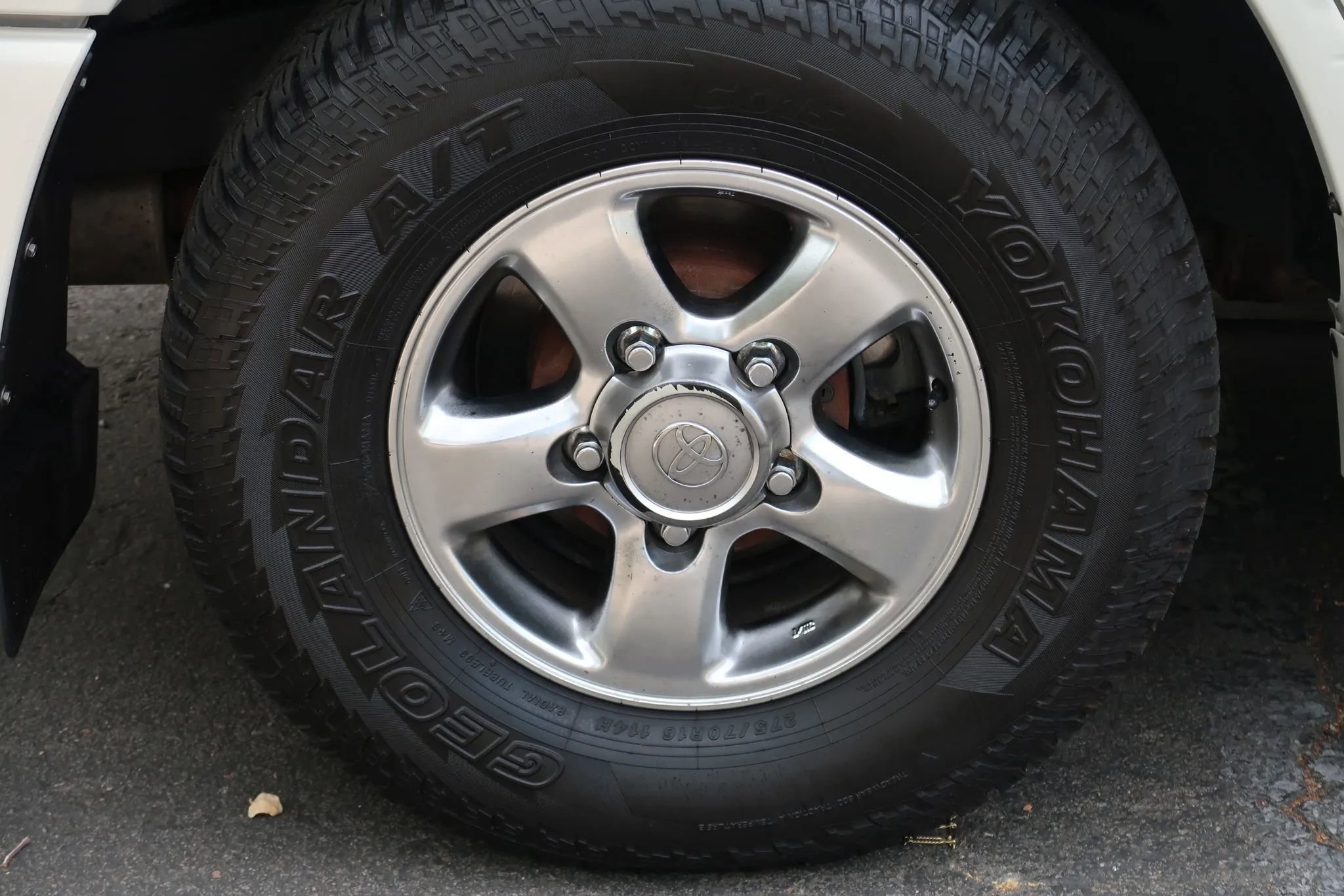 Used 2001 Lexus LX 470 4WD image 13