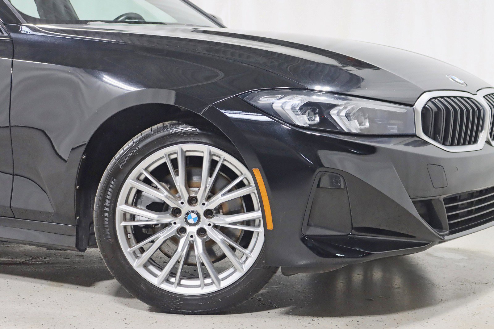 Used 2023 BMW 330i 330i-Premium Package w/ Premium Package image 5