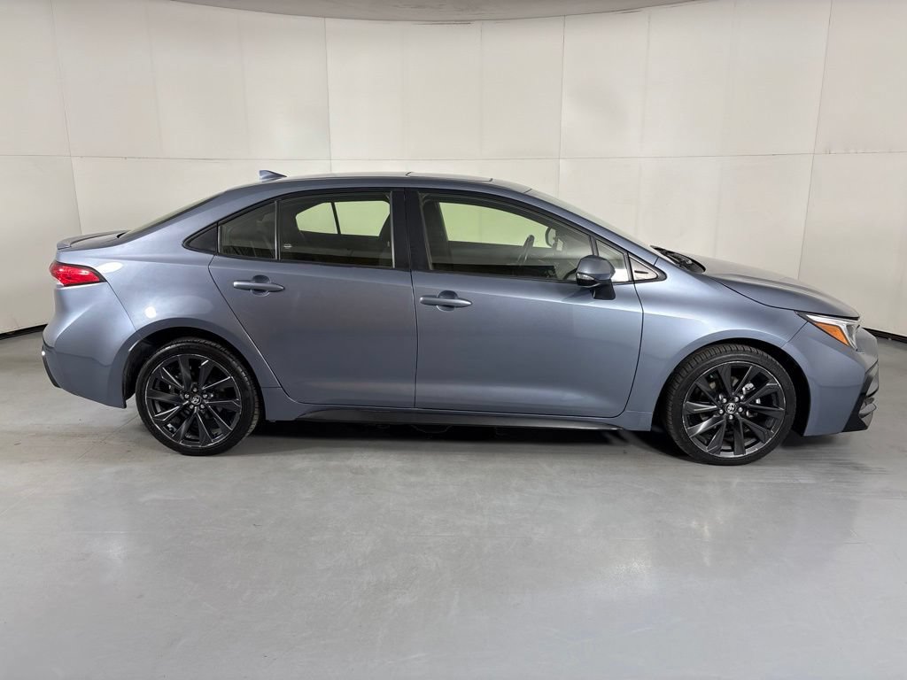 Used 2024 Toyota Corolla SE w/ SE Premium Package FWD image 11