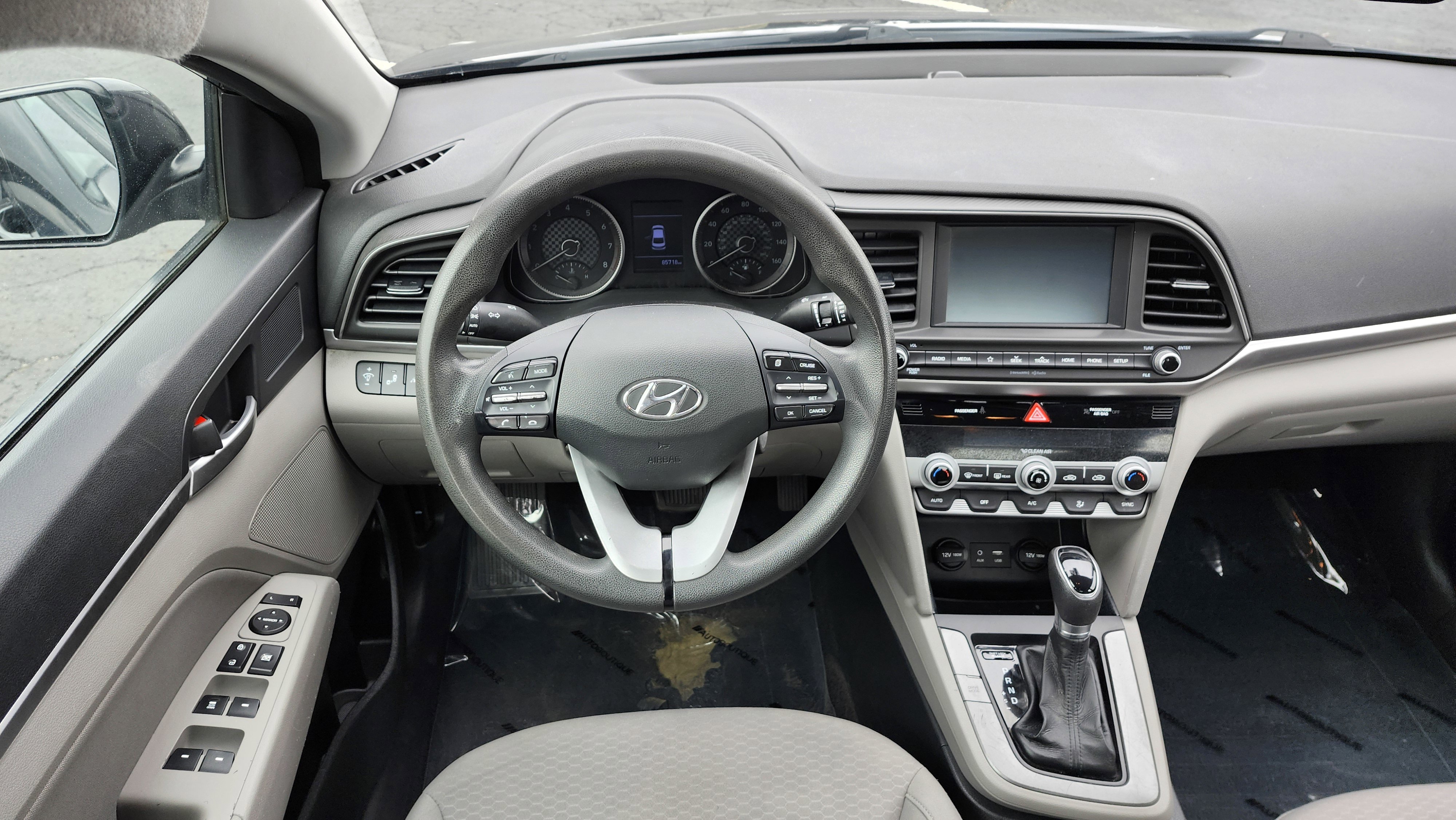 Used 2020 Hyundai Elantra SEL image 22