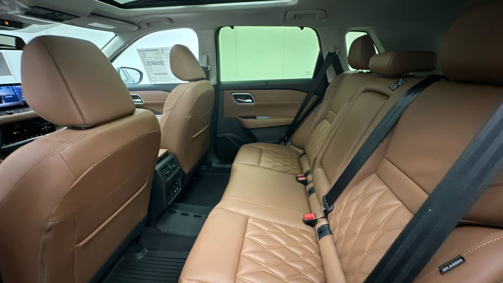 New 2026 Nissan Rogue SV AWD/4WD image 10