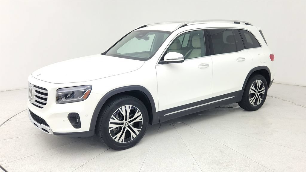 Used 2025 Mercedes-Benz GLB 250 w/ Exclusive Package image 3