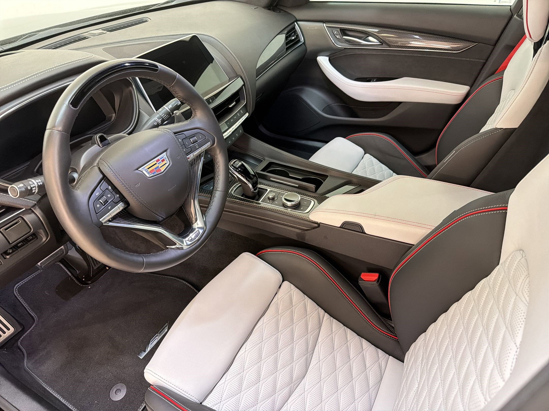 Certified 2024 Cadillac CT5 V Blackwing w/ Super Cruise 2 Package RWD image 4