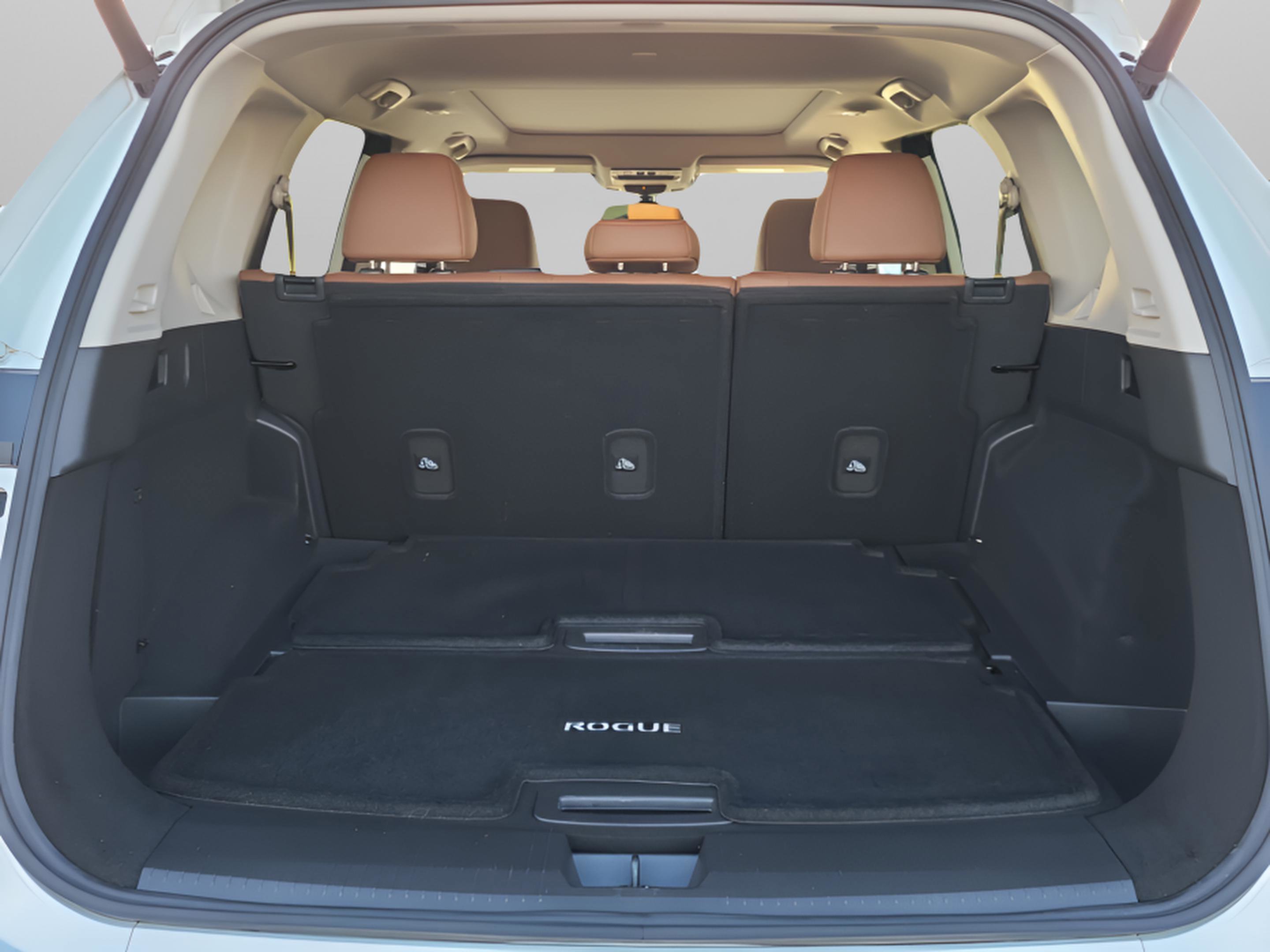 Used 2024 Nissan Rogue Platinum w/ Platinum Premium Package image 34