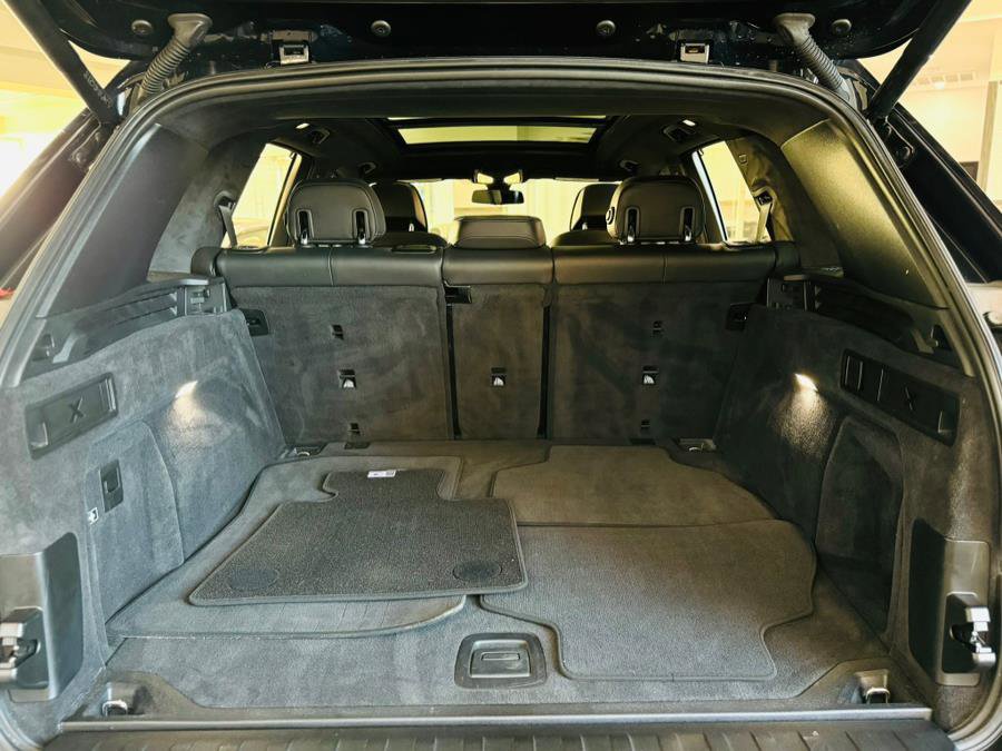 Used 2022 BMW X5 sDrive40i w/ M Sport Package image 7