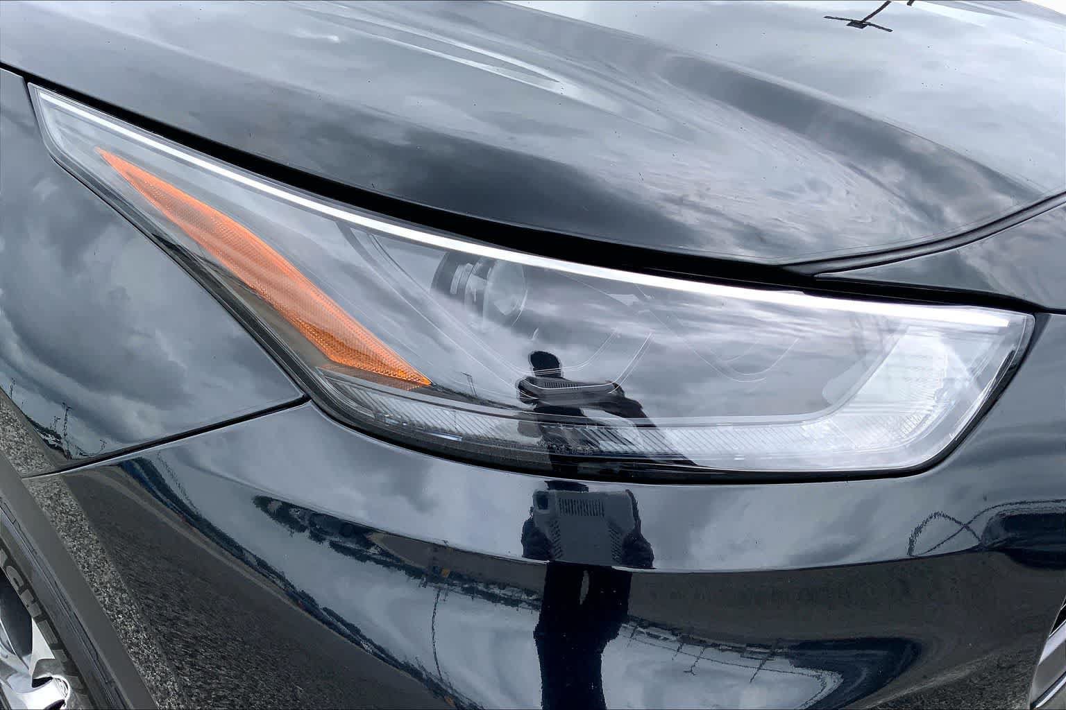 Certified 2024 Toyota Highlander XLE FWD image 27