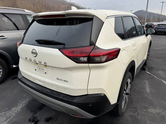 Used 2023 Nissan Rogue SV image 5