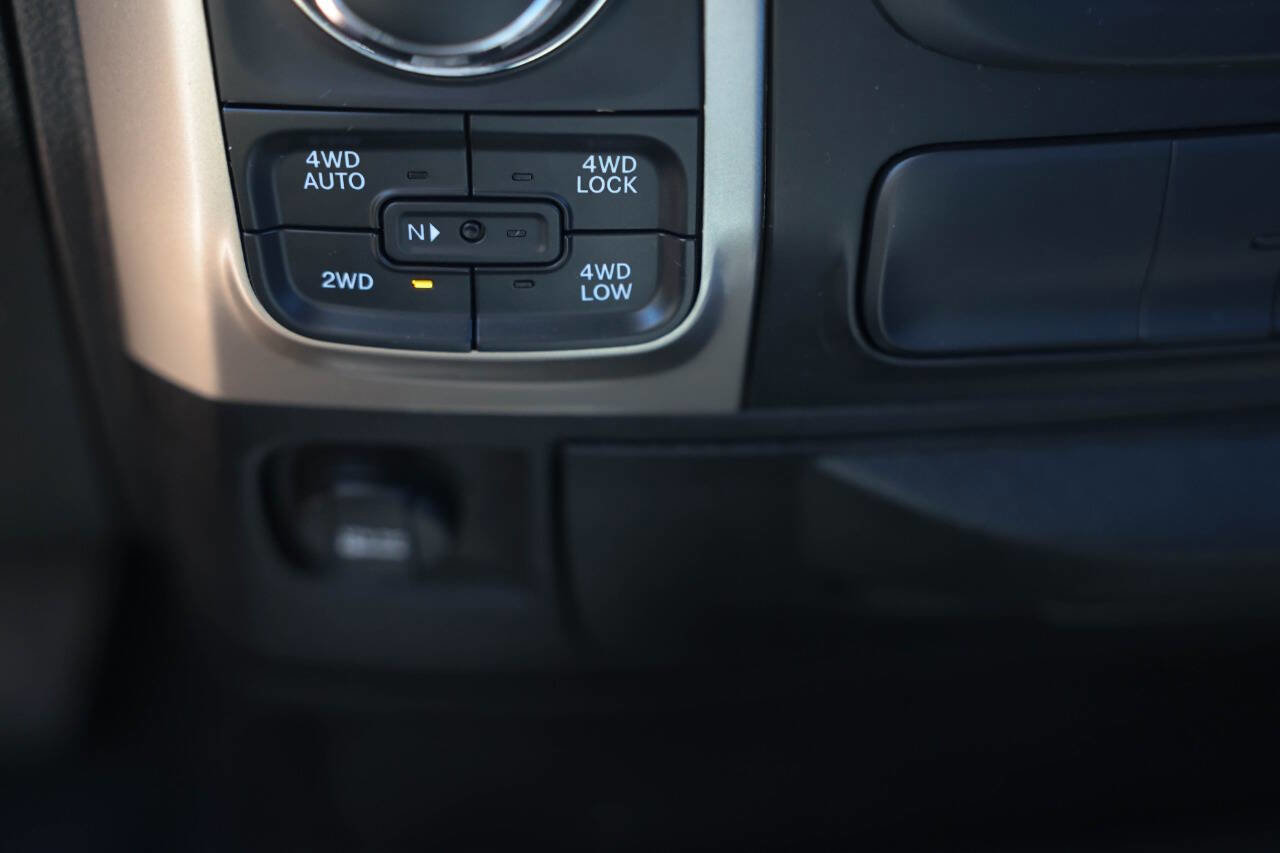 Used 2015 RAM 1500 Big Horn AWD/4WD image 22