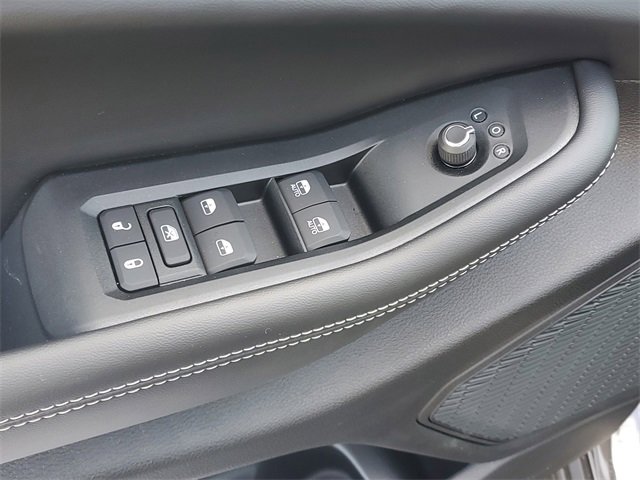 New 2025 Jeep Grand Cherokee L Laredo w/ Luxury Tech Group I image 18