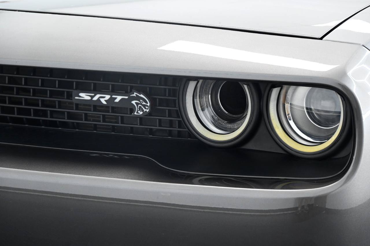 Used 2015 Dodge Challenger SRT Hellcat RWD image 8